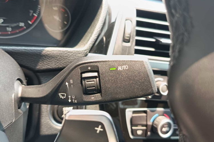 BMW 3 Series 2019 #24 BMW 3 Series 2019 car image #24