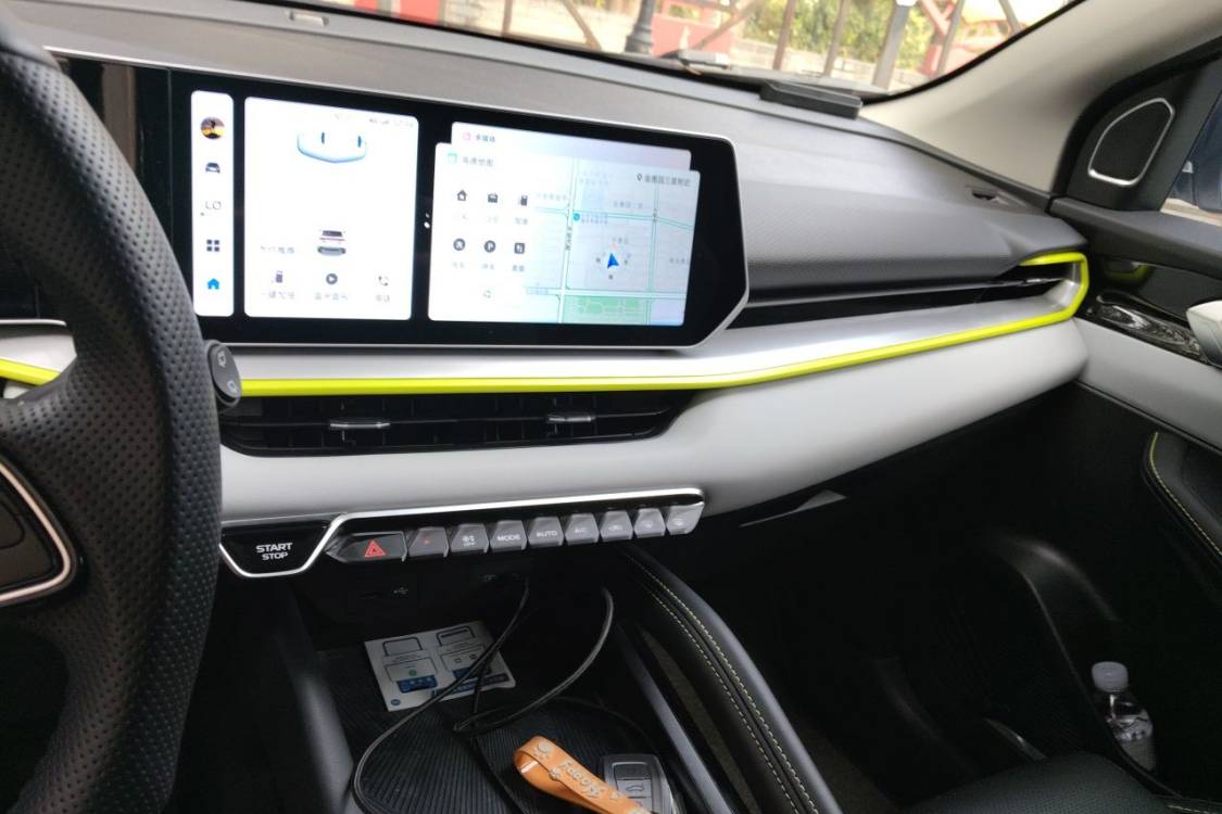 GEELY Coolray 2023 #26 GEELY Coolray 2023 car image #26
