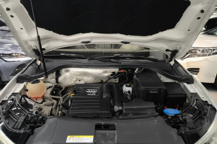 Audi Q3 2018 image de voiture #20