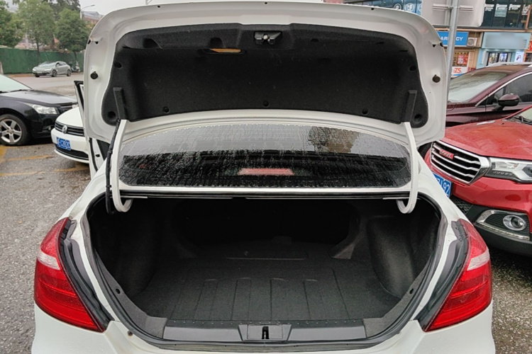 GEELY Emgrand 2016 car image #19