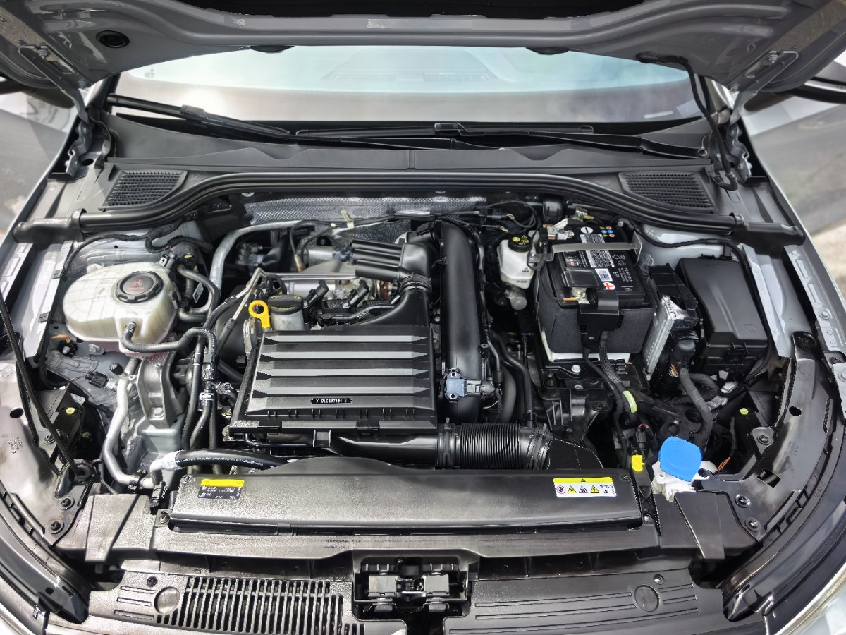Volkswagen Golf 2023 #25 Volkswagen Golf 2023 car image #25