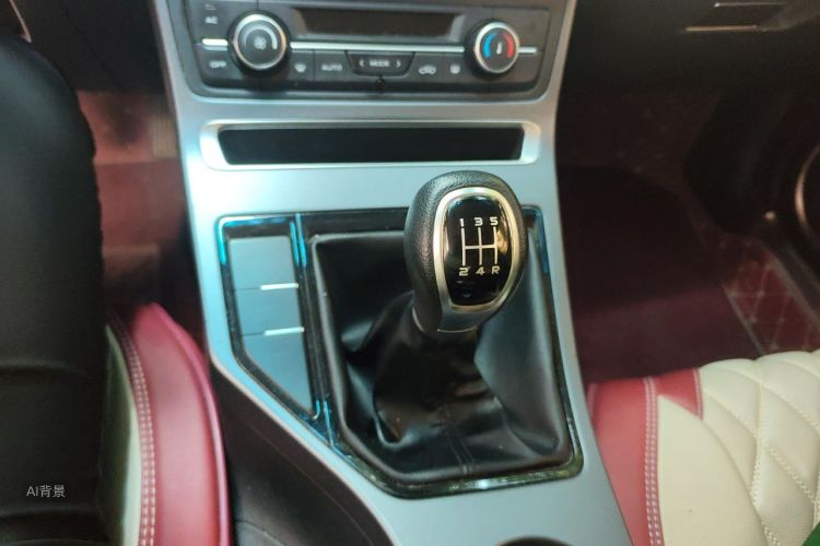 GEELY Emgrand 2019 #17 GEELY Emgrand 2019 car image #17