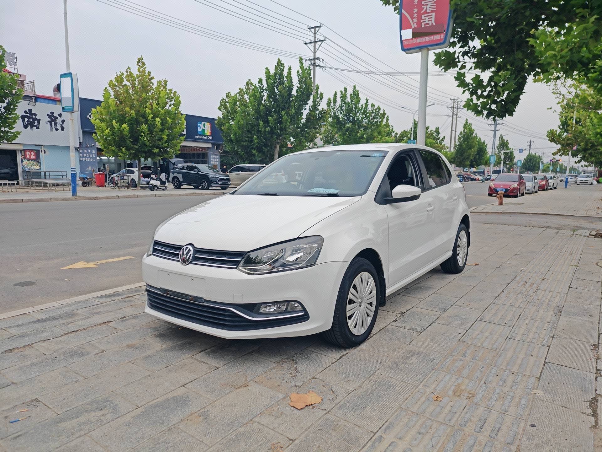 Volkswagen Polo 2017 Volkswagen Polo 2017 car image