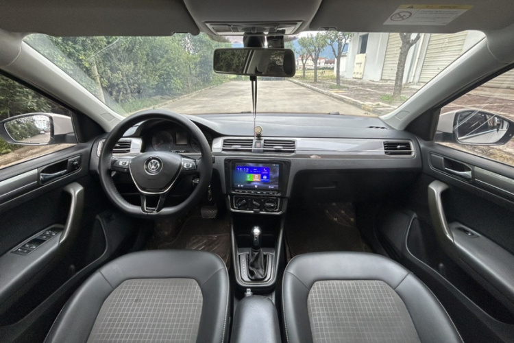 Volkswagen Santana 2017 #9 Volkswagen Santana 2017 car image #9