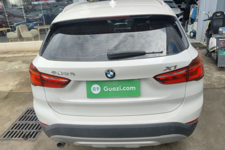 BMW X1 2018 #6 BMW X1 2018 car image #6