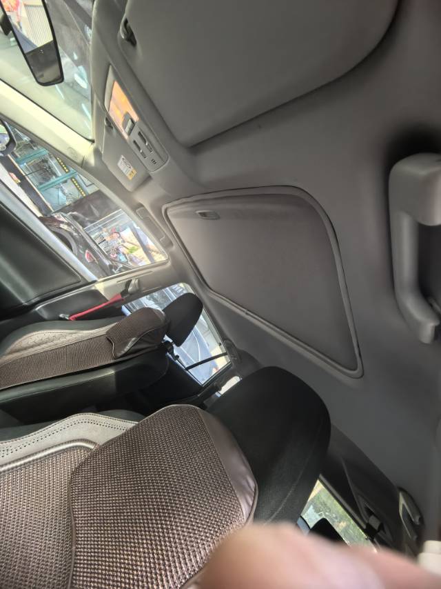 Toyota RAV4 2019 immagine di auto #5