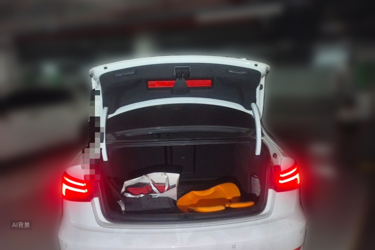 Audi A3 2018 car image #21