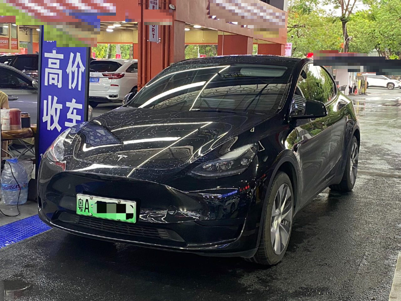 Tesla Model Y 2022 car image #2