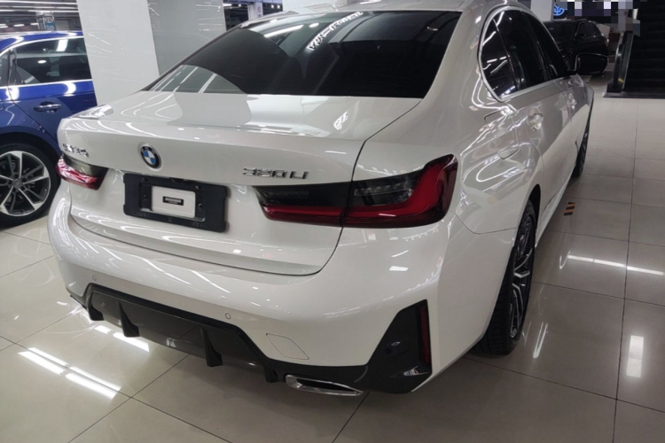 BMW 3 Series 2023 car image #7