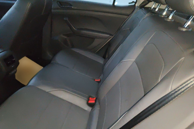 Volkswagen T-Cross 2019 изображение автомобиля #13