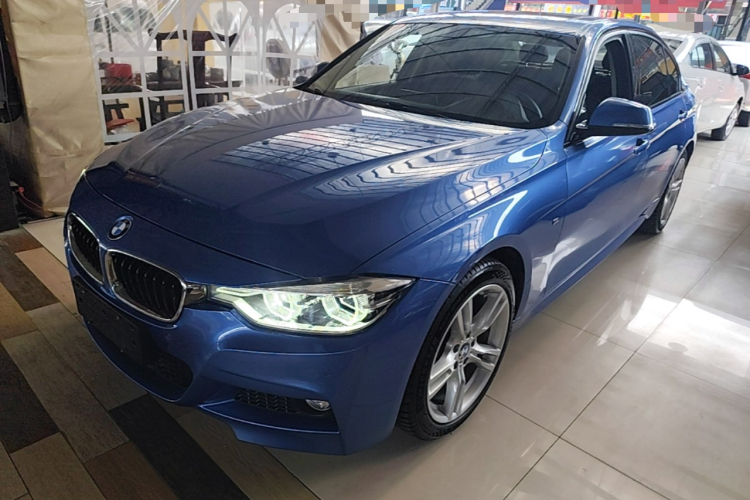 BMW 3 Series 2018 #2 BMW 3 Series 2018 car image #2