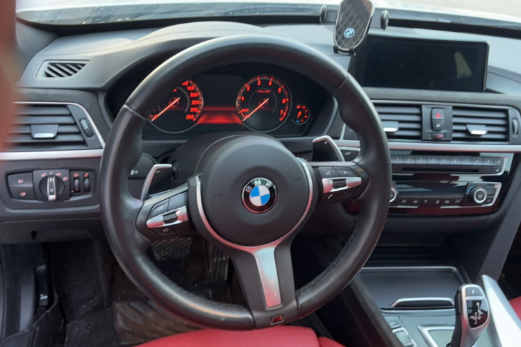 BMW 3 Series GT 2021 car image #12