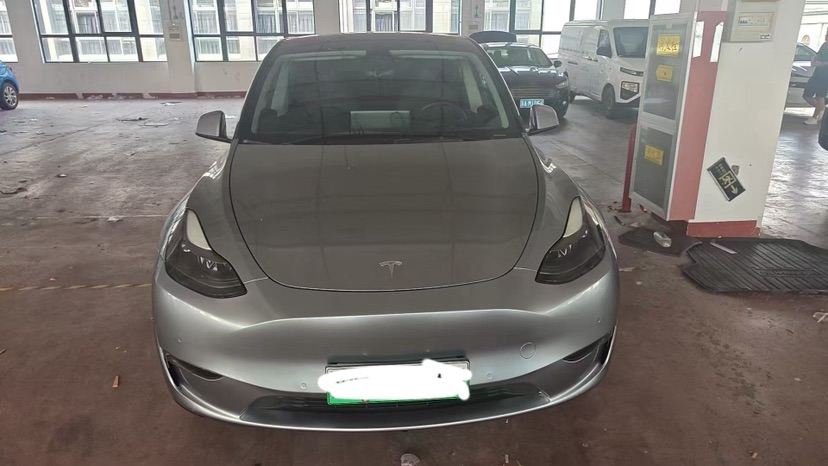 Tesla Model Y 2021 #2 Tesla Model Y 2021 car image #2