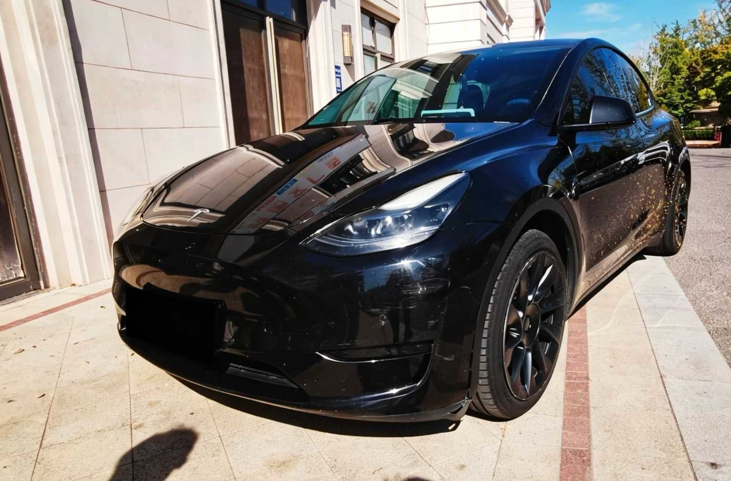 Tesla Model Y 2022 #2 Tesla Model Y 2022 car image #2