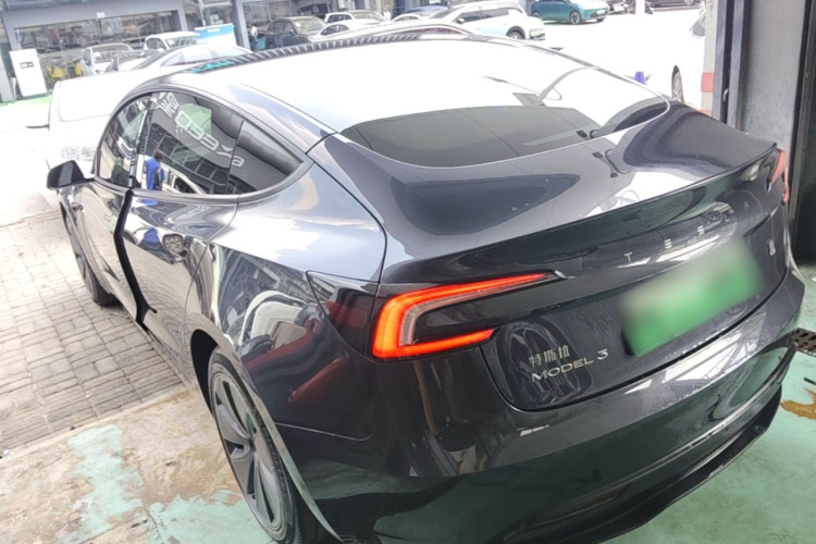 Tesla Model 3 2024 #7 Tesla Model 3 2024 immagine di auto #7