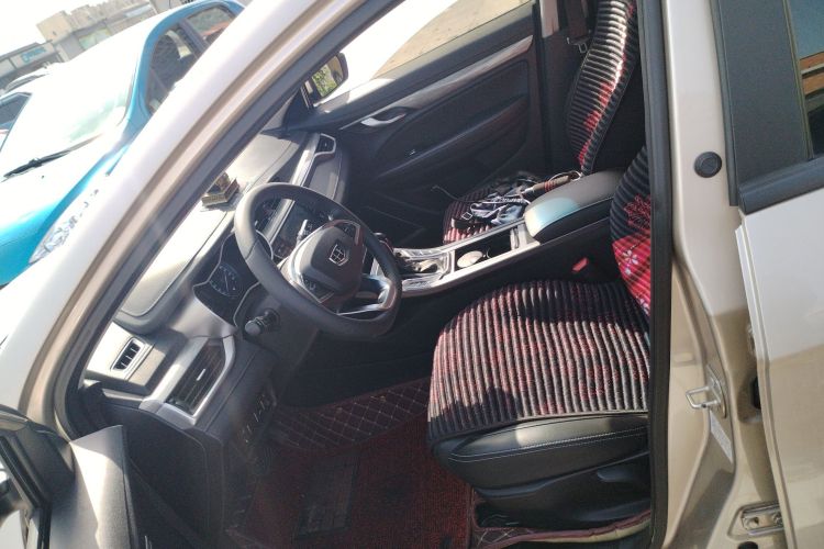 GEELY Emgrand 2019 imagen de coche #15