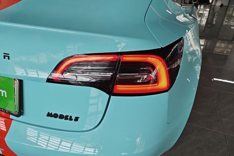 Tesla Model 3 2020 car image #8