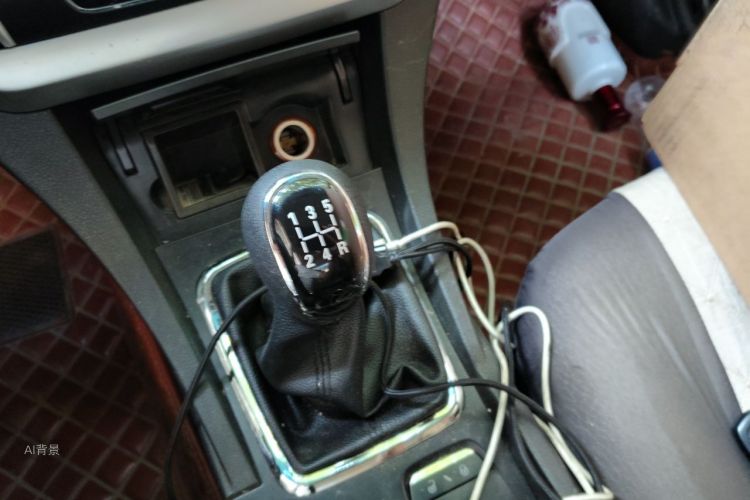 GEELY Emgrand 2015 car image #16