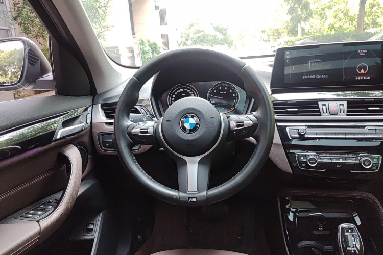 BMW X1 2021 image de voiture #15