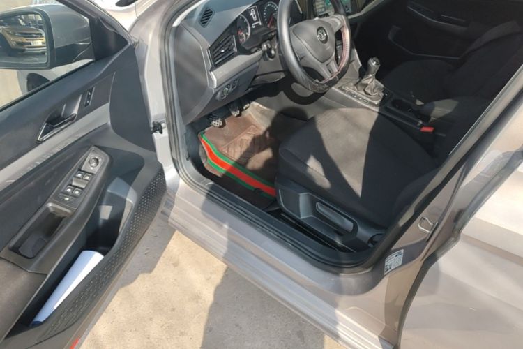 Volkswagen Bora 2020 car image #16