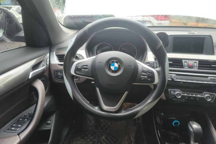BMW X1 2018 car image #11