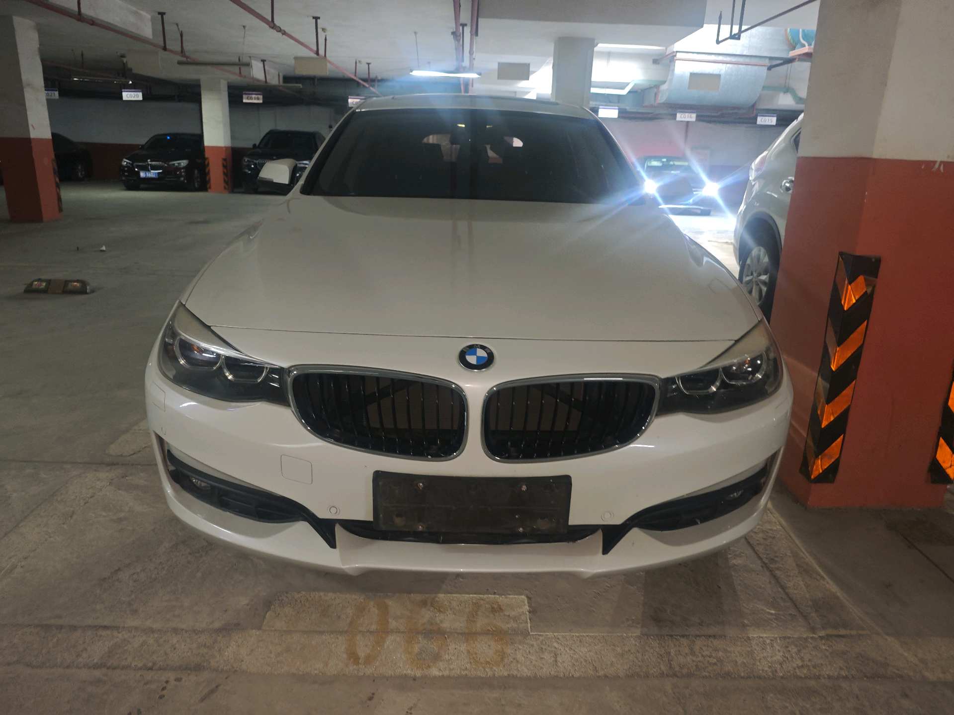 BMW 3 Series GT 2016 #2 BMW 3 Series GT 2016 изображение автомобиля #2
