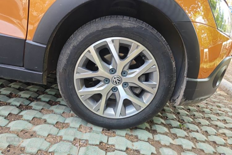 Volkswagen Polo 2015 #9 Volkswagen Polo 2015 car image #9