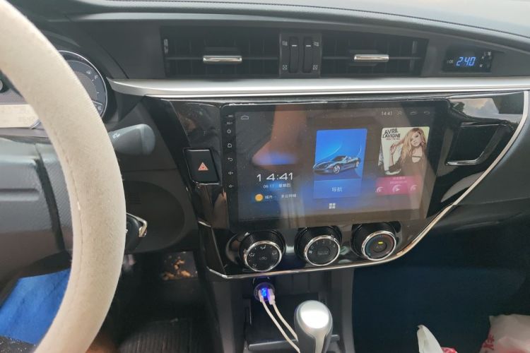 Toyota Corolla 2018 #13 Toyota Corolla 2018 car image #13