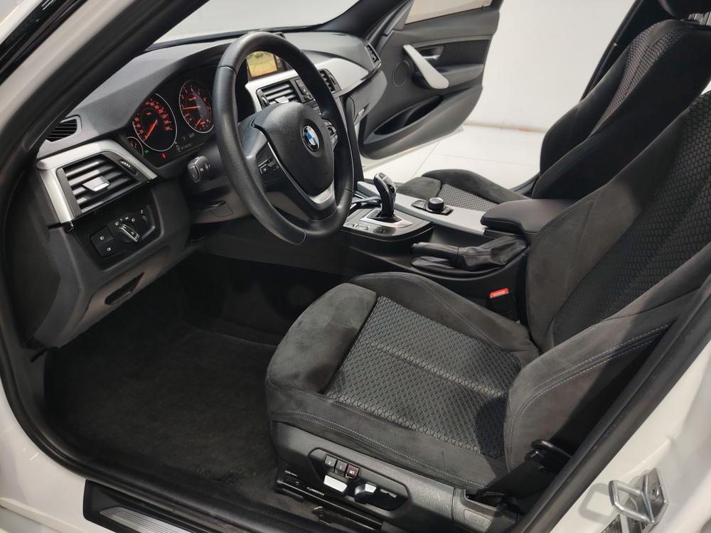BMW 3 Series 2017 #12 BMW 3 Series 2017 car image #12