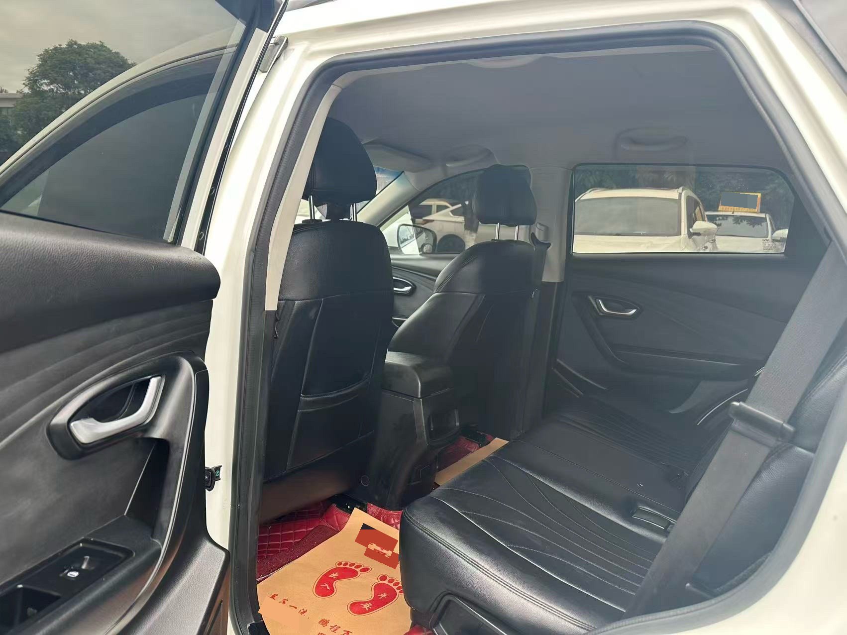 Jetour X70M 2020 #9 Jetour X70M 2020 صورة سيارة #9