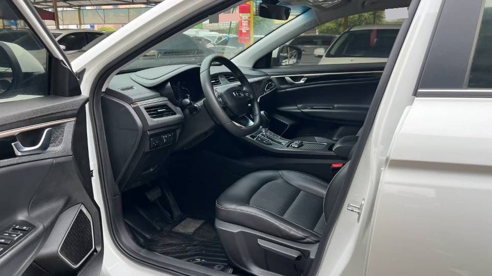 GEELY Emgrand GL 2021 immagine di auto #7
