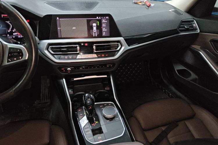 BMW 3 Series 2020 #13 BMW 3 Series 2020 car image #13
