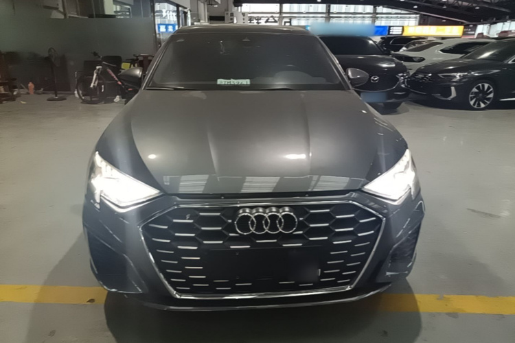 Audi A3 2023 immagine di auto #3