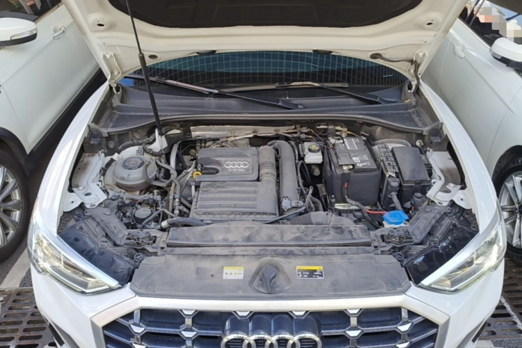 Audi Q3 2023 #20 Audi Q3 2023 car image #20