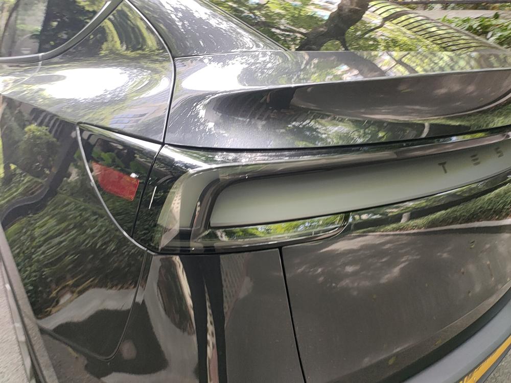 Tesla Model Y 2025 #9 Tesla Model Y 2025 car image #9