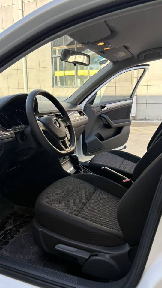 Volkswagen Bora 2019 #6 Volkswagen Bora 2019 car image #6