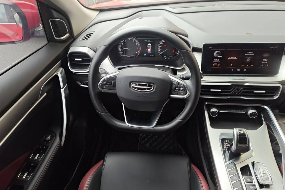 GEELY Coolray 2021 صورة سيارة #22