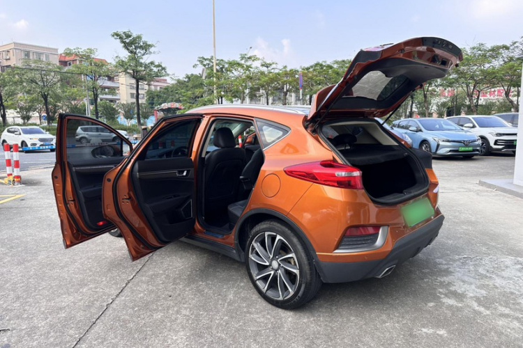 GEELY Emgrand GS 2016 #10 GEELY Emgrand GS 2016 car image #10