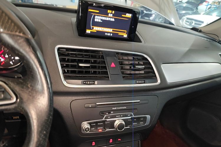 Audi Q3 2016 #17 Audi Q3 2016 car image #17