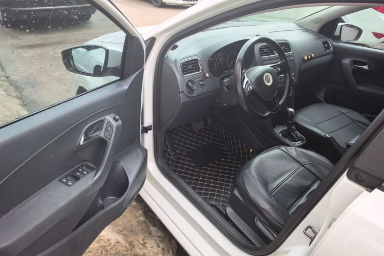 Volkswagen Polo 2017 #16 Volkswagen Polo 2017 car image #16