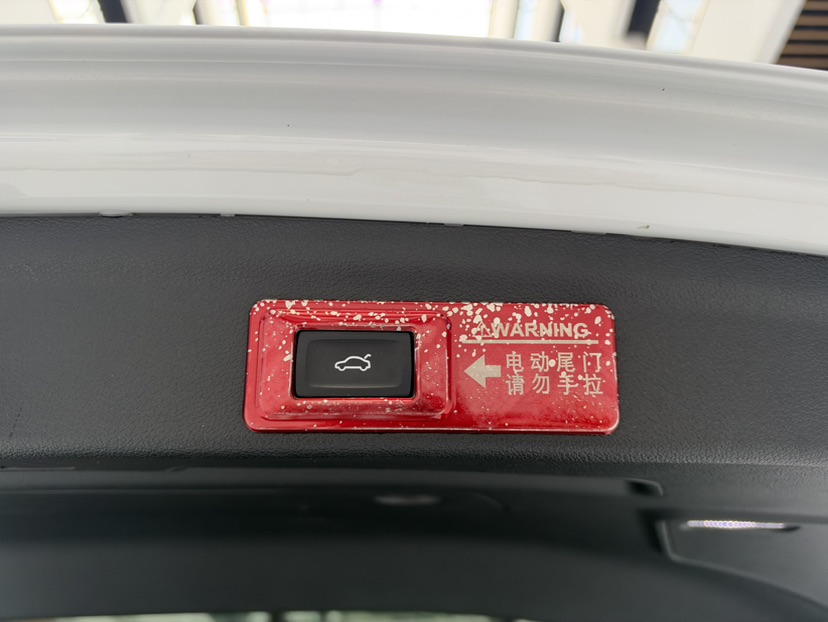 Audi Q3 2023 car image #24