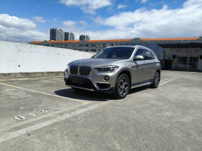 2019 immagine di auto 