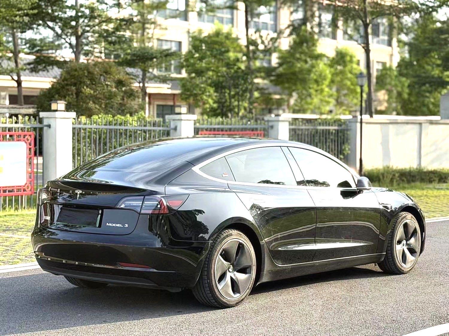 Tesla Model 3 2020 immagine di auto #7