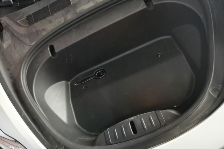 Tesla Model 3 2020 immagine di auto #20