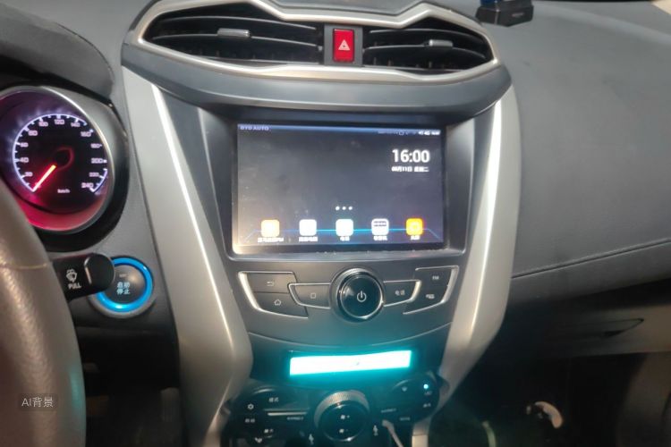 BYD Yuan New Energy 2018 car image #15