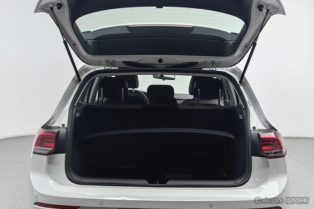 Volkswagen Golf 2021 #23 Volkswagen Golf 2021 صورة سيارة #23