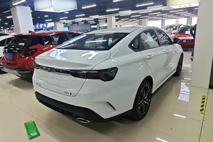 GEELY Binray 2026 imagen de coche #7