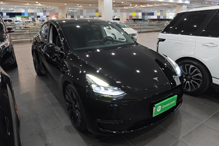 Tesla Model Y 2023 #4 Tesla Model Y 2023 car image #4
