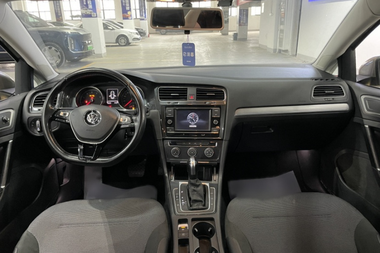 Volkswagen Golf 2018 #18 Volkswagen Golf 2018 car image #18