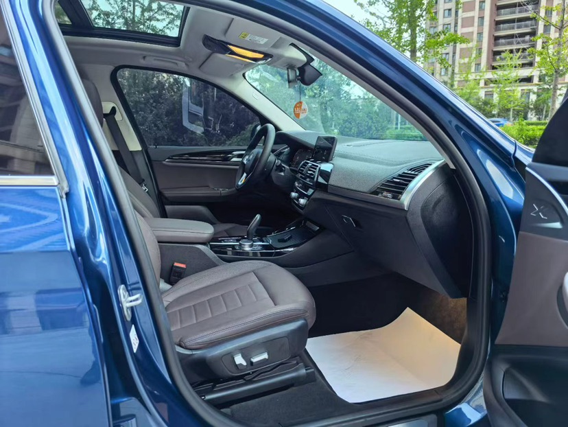 BMW X3 2020 car image #7